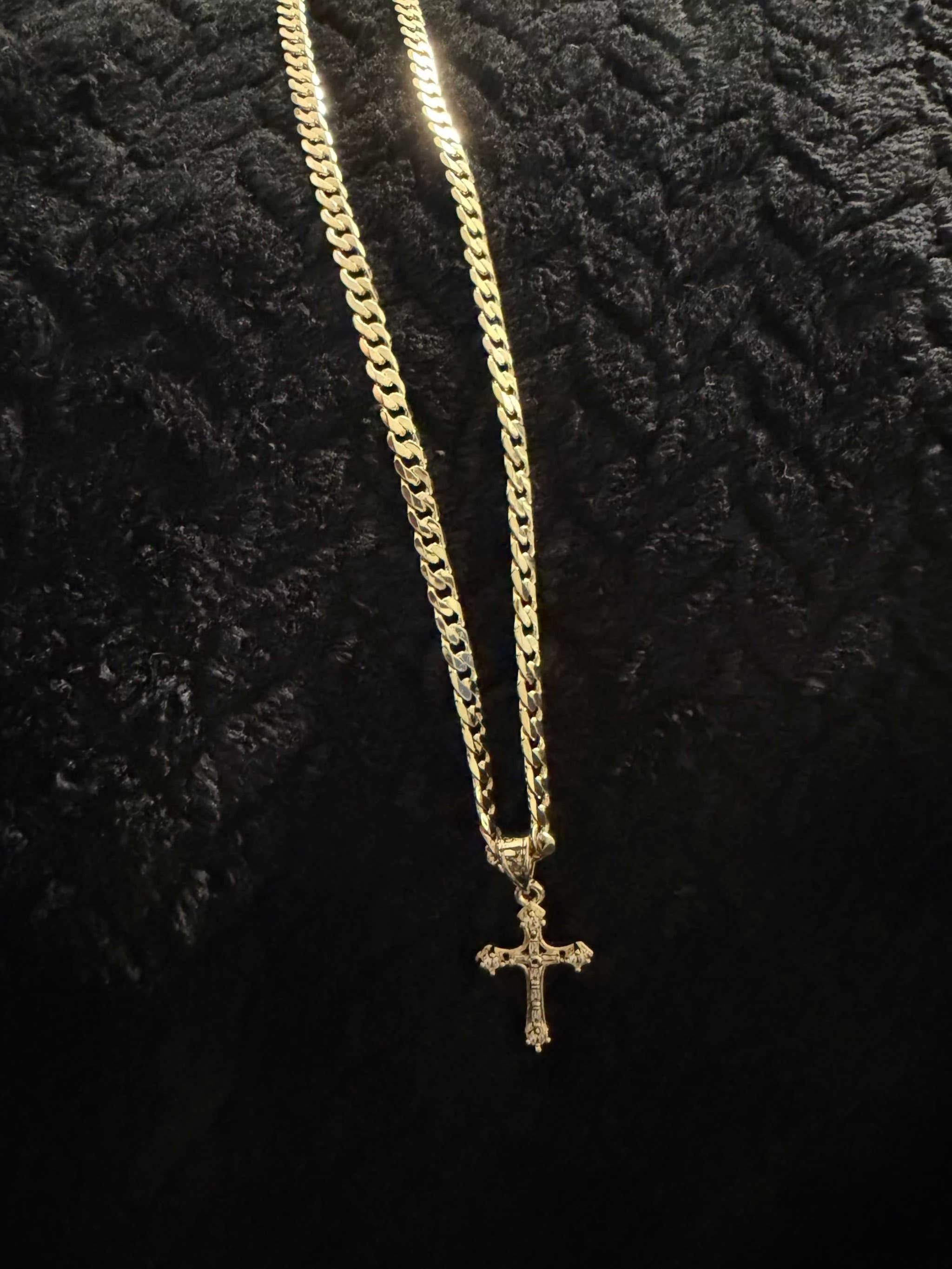 Cuban Necklace With Small Cross Charm