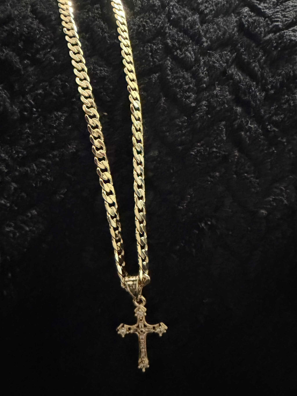 Cuban Necklace With Small Cross Charm